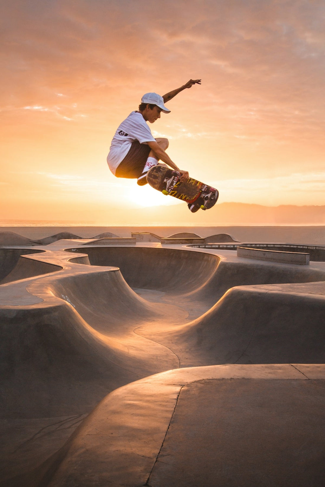 Skateboard Fashion Trends: Caps, T-Shirts, and More for Muslim Youth - Shopzeedeey